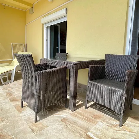 Apartment Bosiljka Rab Town